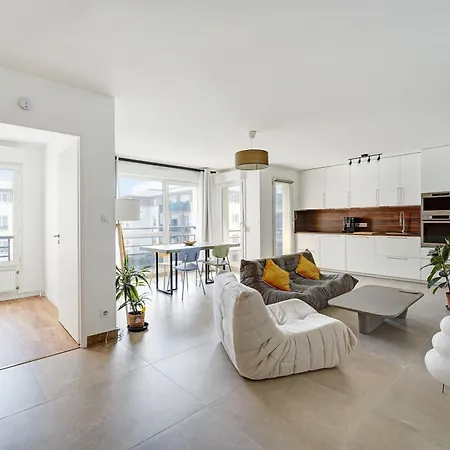 Apartment Proche Disneyland Avec Parking Et Balcon